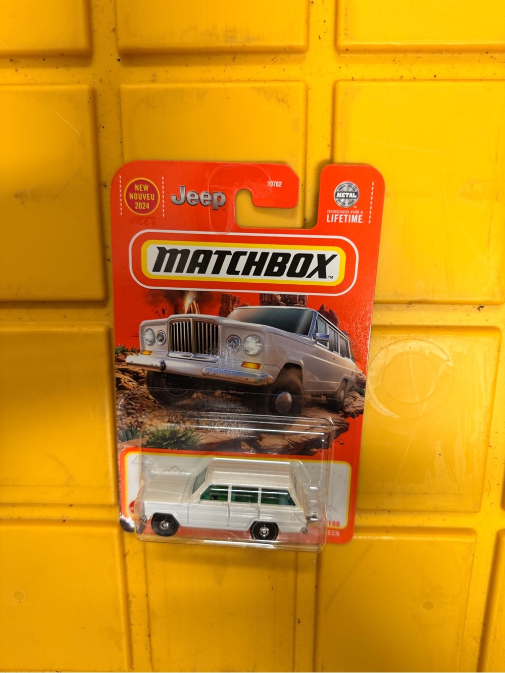 Matchbox Jeep White Station Wagon Toy Car - Die-Cast Collectible